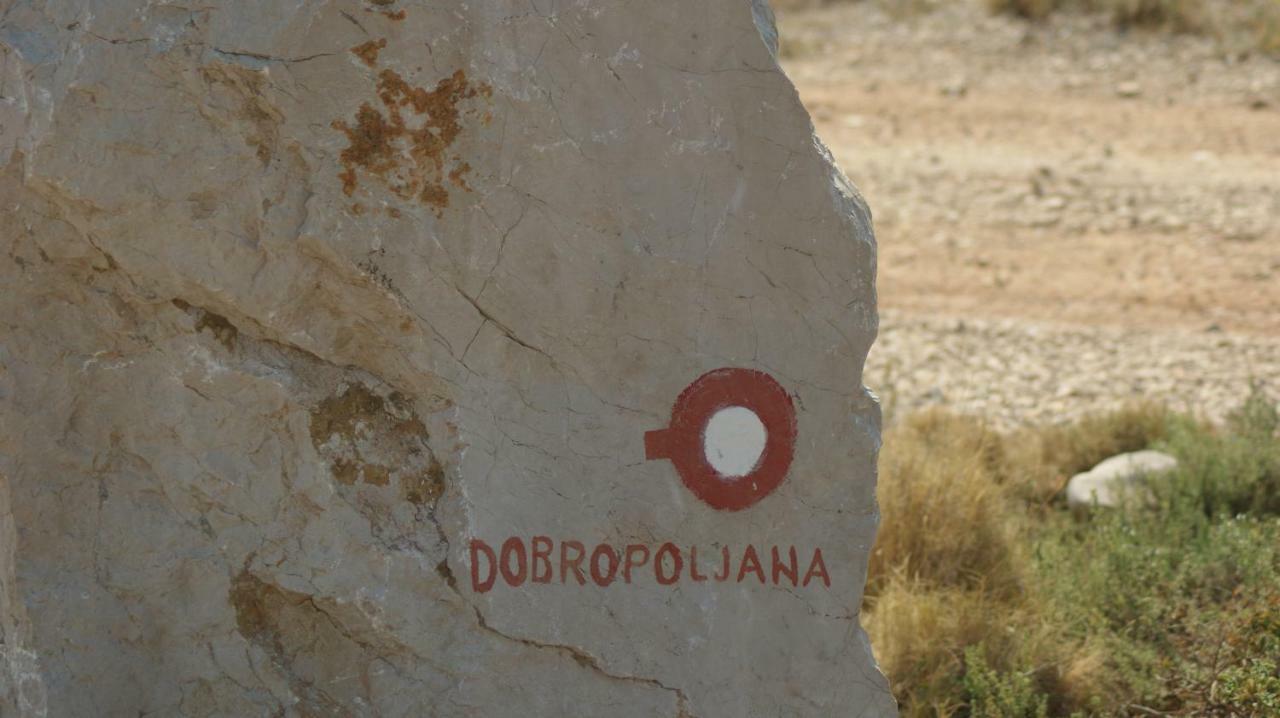 J&D Apartment Dobropoljana Luaran gambar